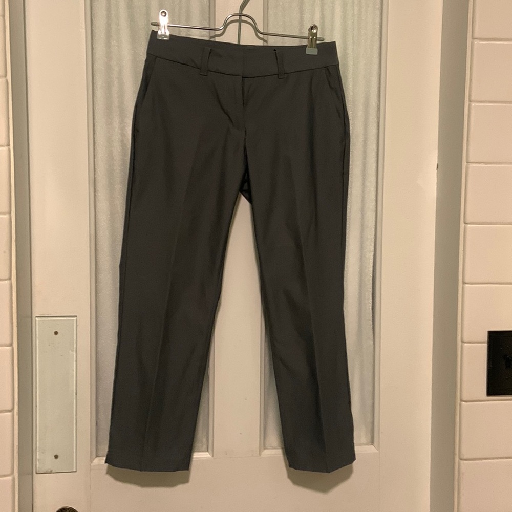 Waist 30”, rise 9”, inseam 24”.